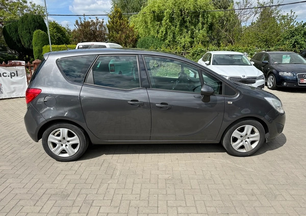 Opel Meriva cena 21900 przebieg: 114000, rok produkcji 2010 z Jędrzejów małe 704